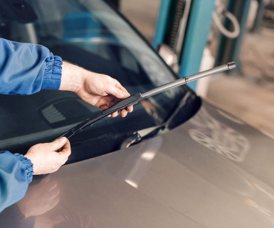 windscreen repair service in Cork