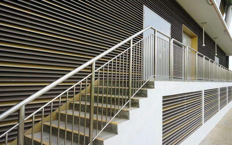 staircase railing manufacturer